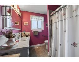 21 Kelso Crescent, Kamloops, BC V2C5A1 Photo 12