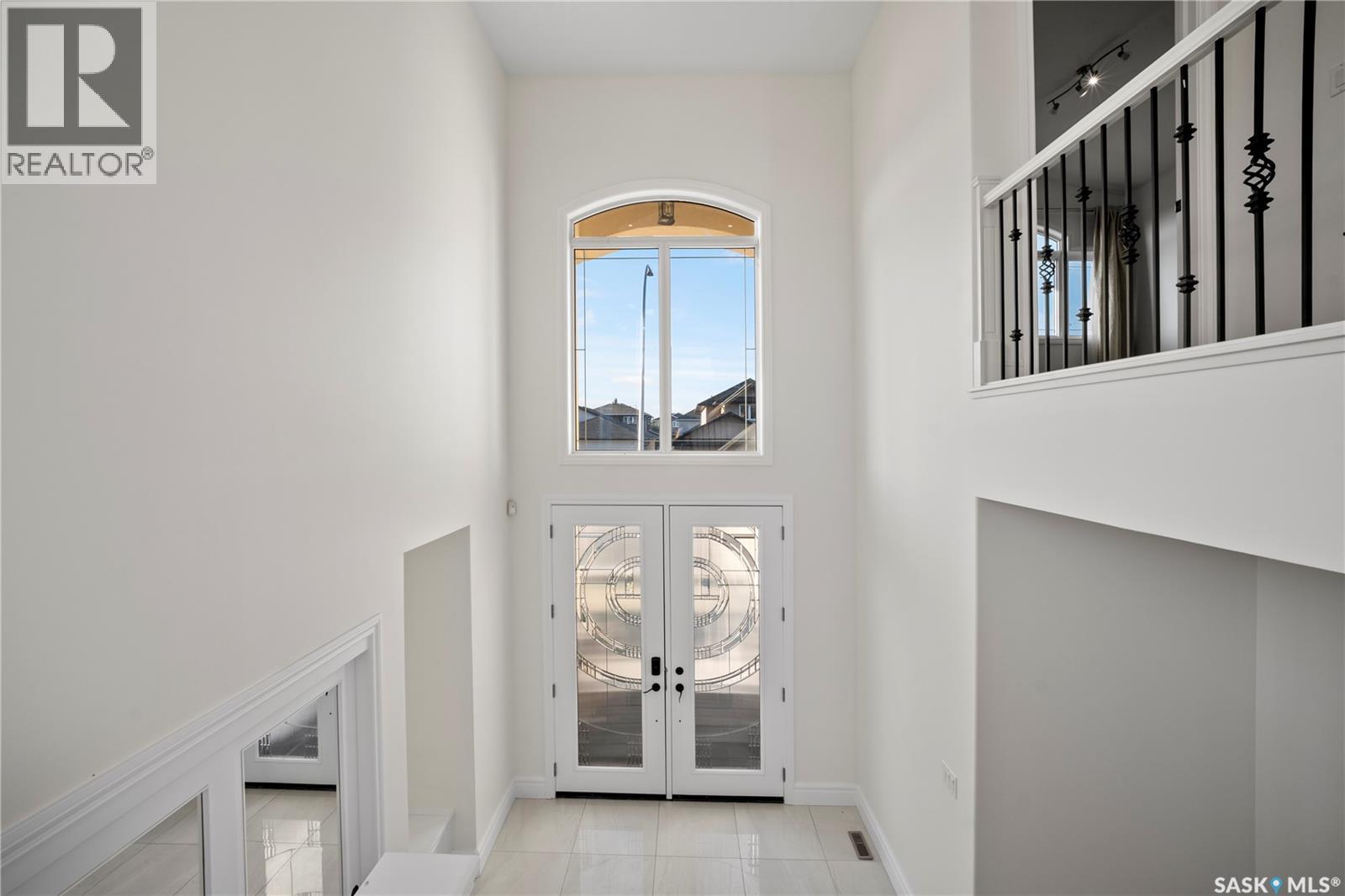 4622 Malcolm DRIVE - Image 7