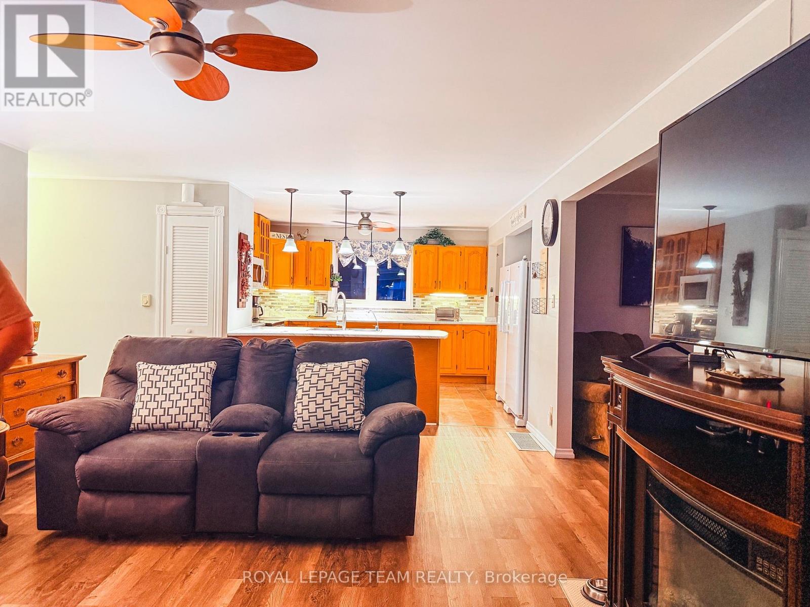 76 LAKE STREET - Image 37