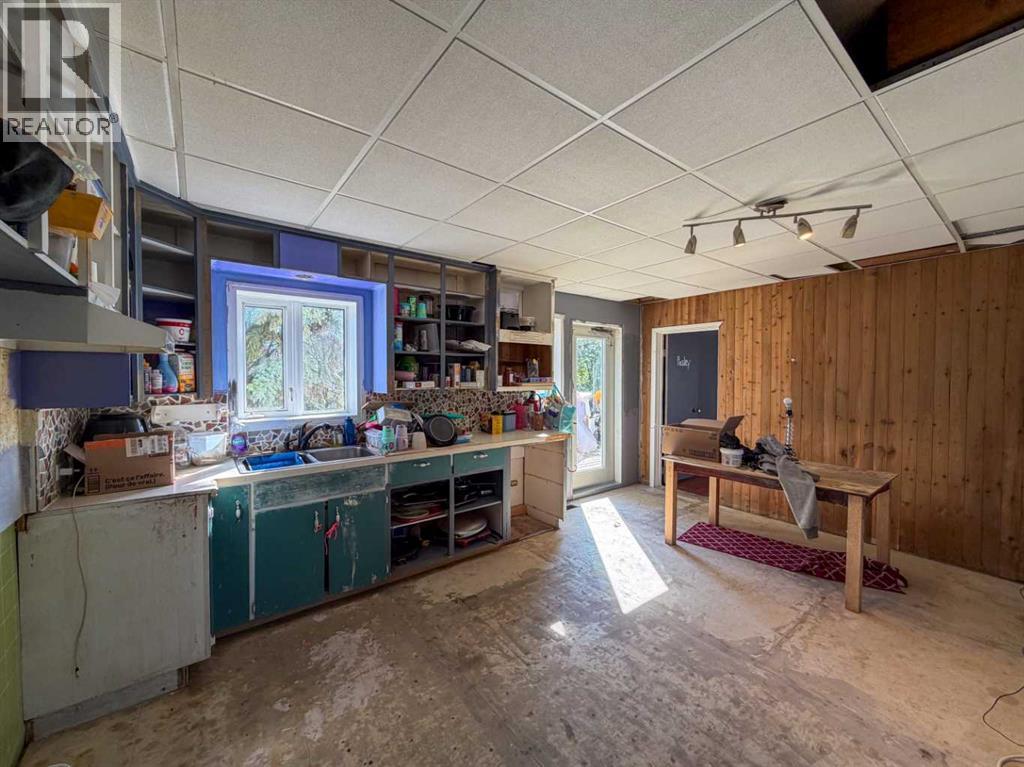 126 3 Street SE - 3