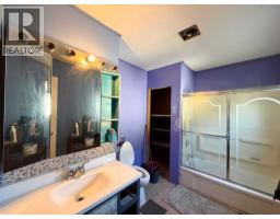 126 3 Street Se, Falher, AB T0H1M0 Photo 9