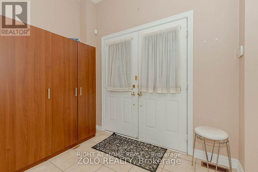 30 TATRA CRESCENT - 3