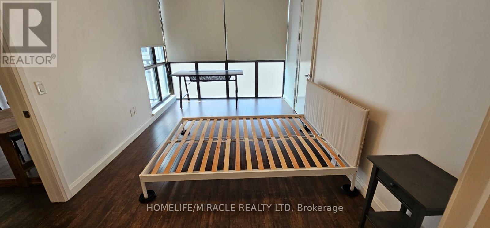 #707 112 KING STREET - 18