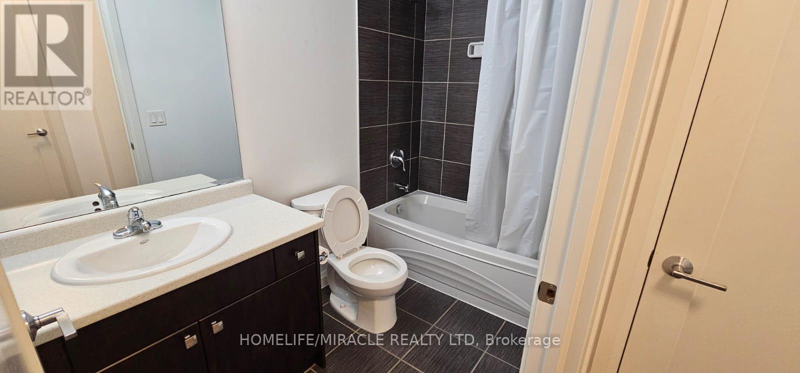 #707 112 KING STREET - 28