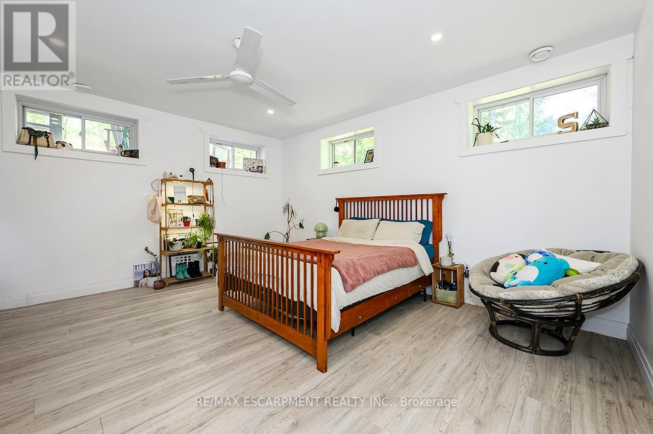 1068 XAVIER STREET - Image 31