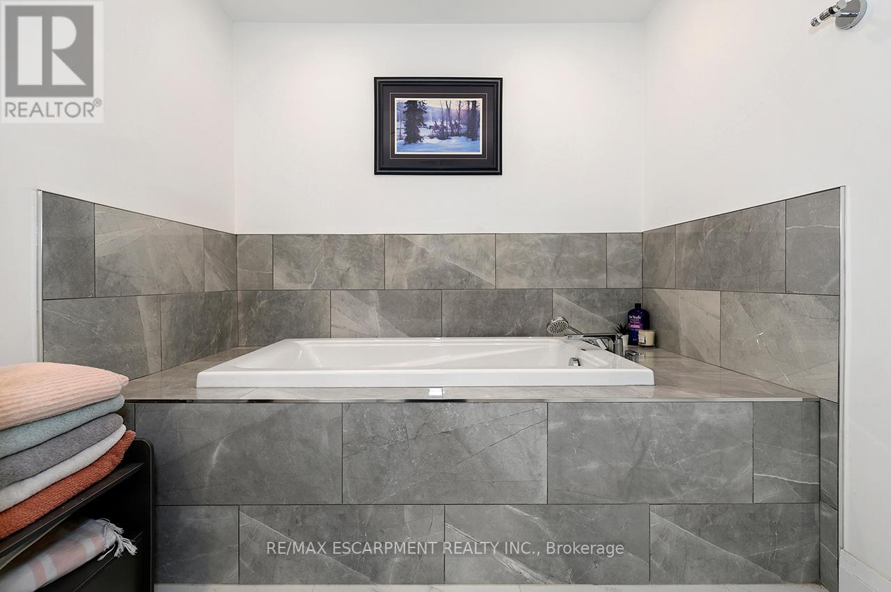 1068 XAVIER STREET - Image 33