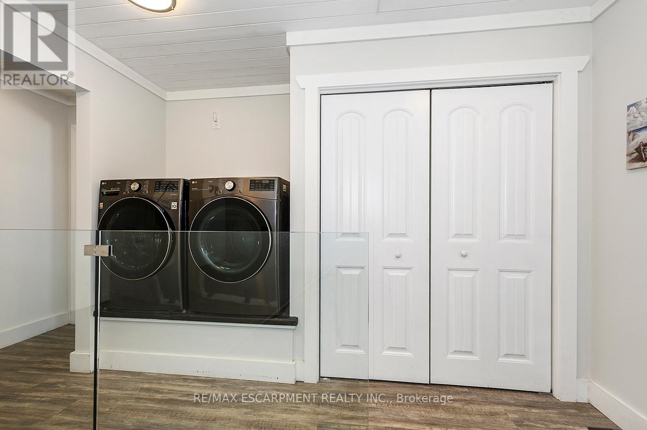 1068 XAVIER STREET - Image 36