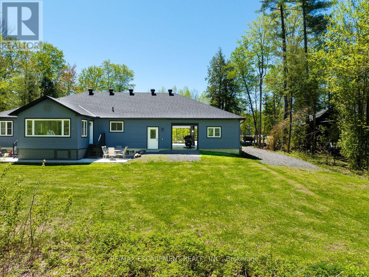 1068 XAVIER STREET - Image 41