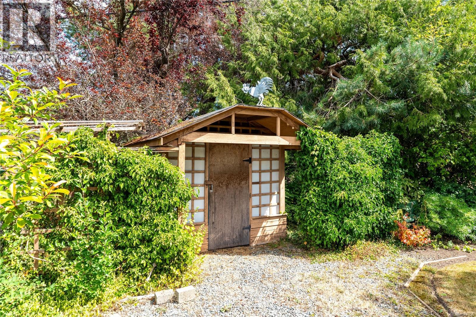  3493 Cardiff Place, Oak Bay