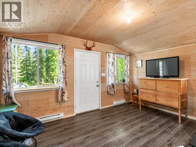 37 TAGISH ESTATES - Image 9