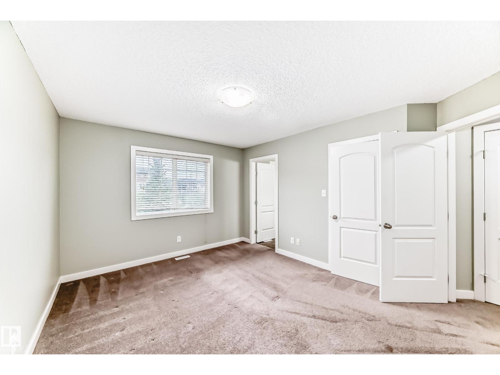 #47 12004 22 AV SW - Image 19