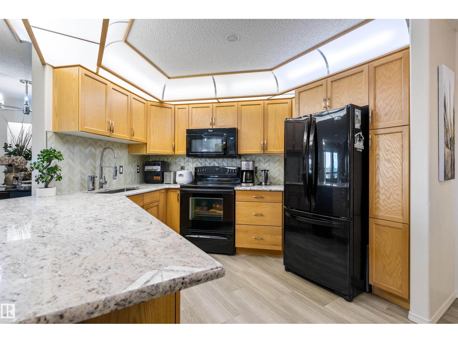 #233 279 SUDER GREENS DR NW - 5