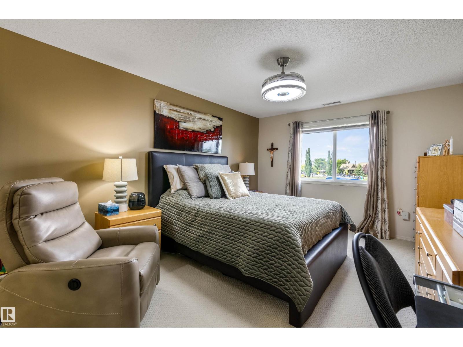 #233 279 SUDER GREENS DR NW - Image 17