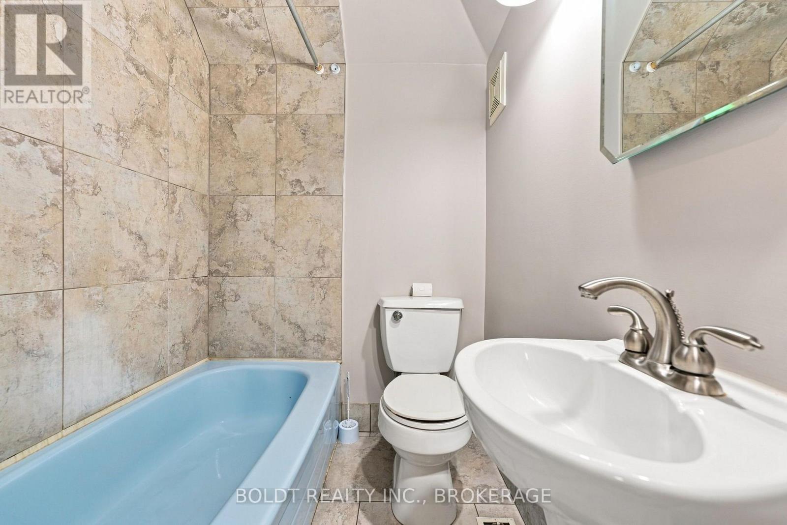 38 MARS AVENUE - 15