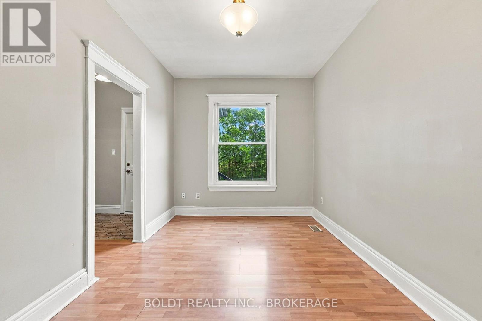 38 MARS AVENUE - 7