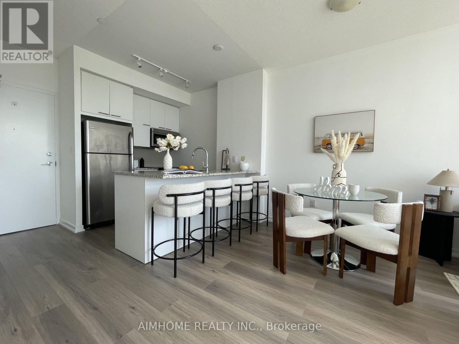 #305 66 FOREST MANOR ROAD - 5