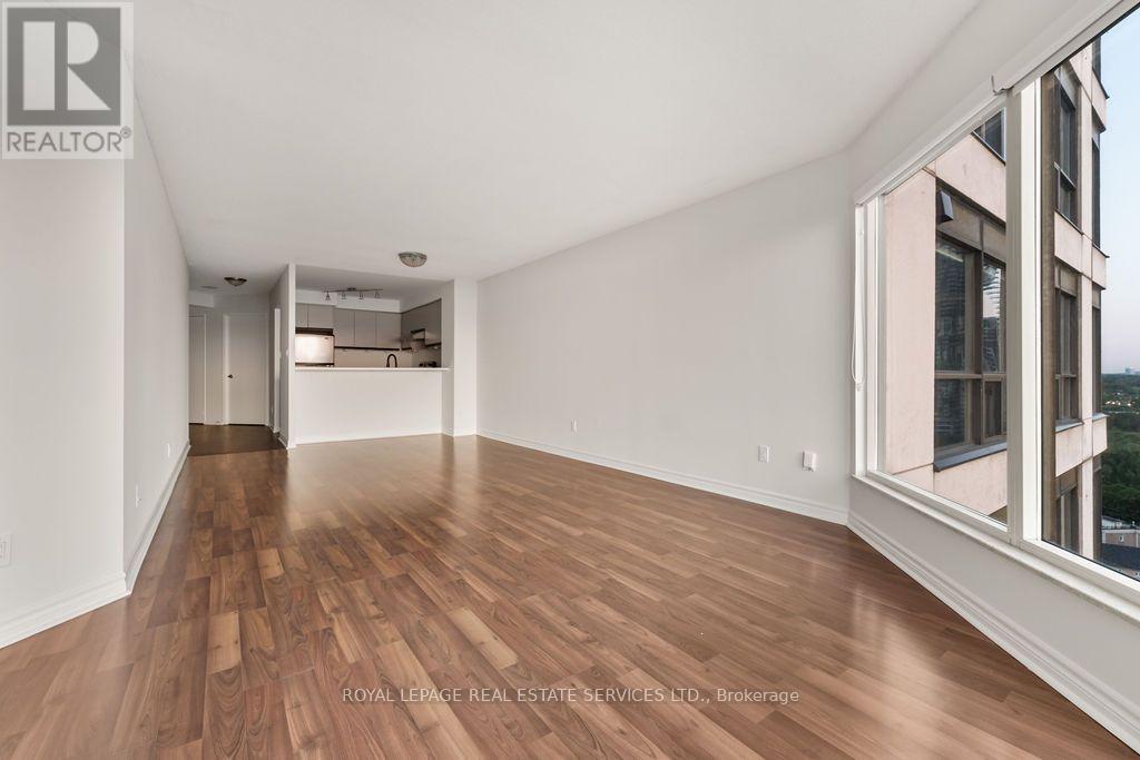 #2105 2269 LAKE SHORE BOULEVARD W - 14