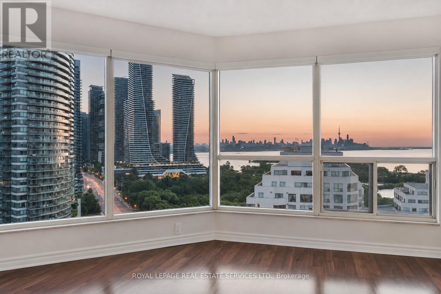 #2105 2269 LAKE SHORE BOULEVARD W - Image 3