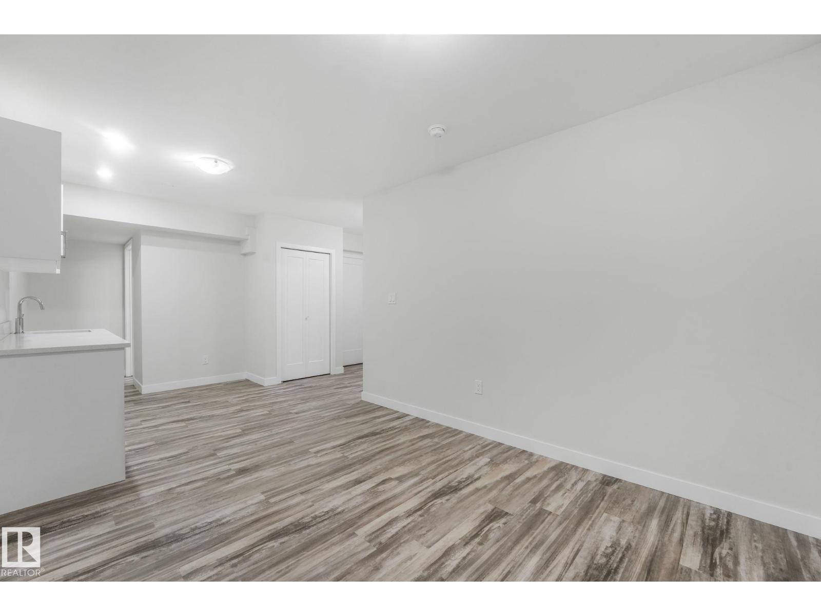 16619 14 AV SW - Image 42