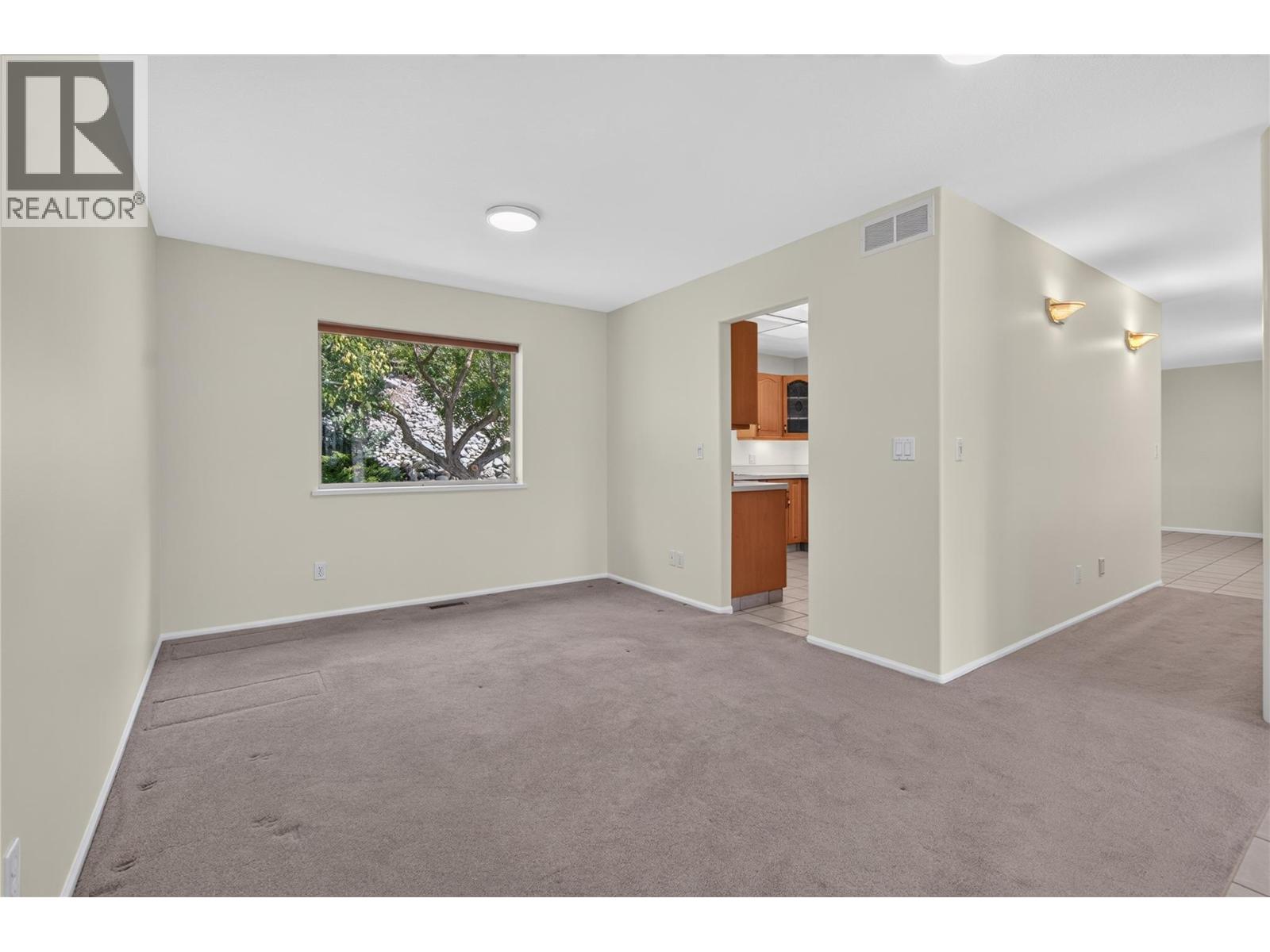 #213 102 Forestbrook Place - 5