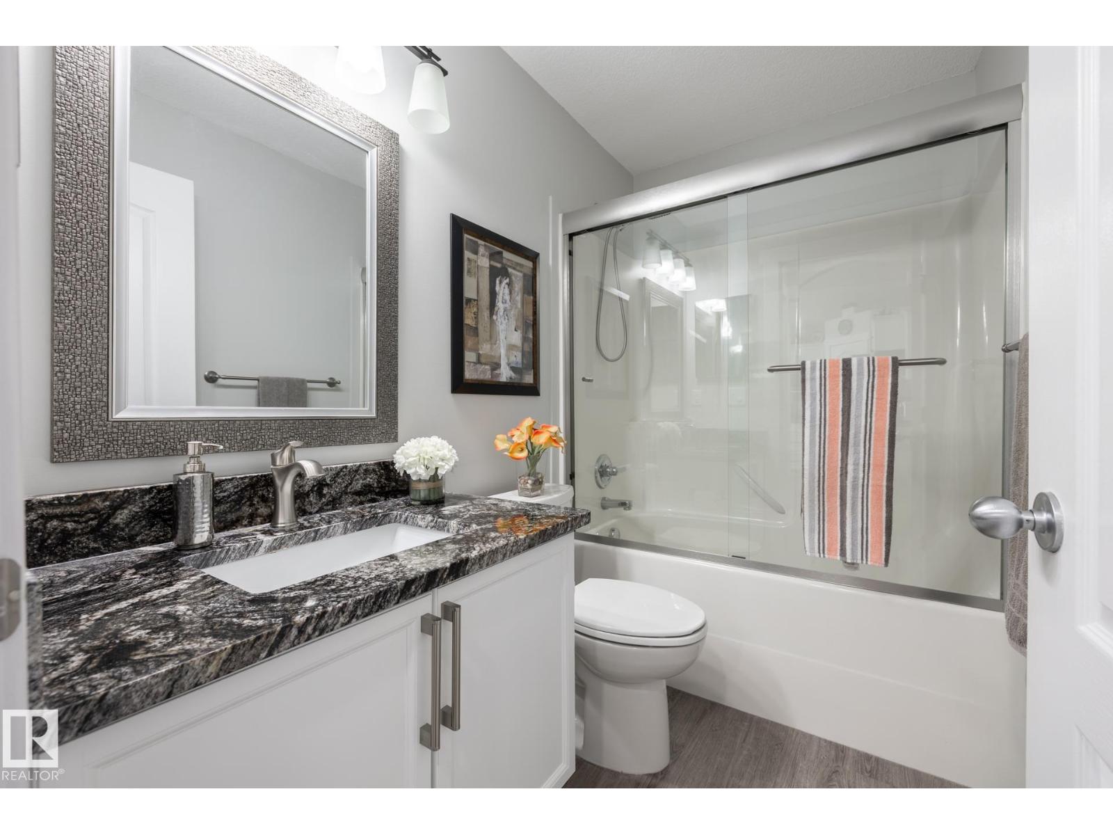 8919 176 AV NW - 22