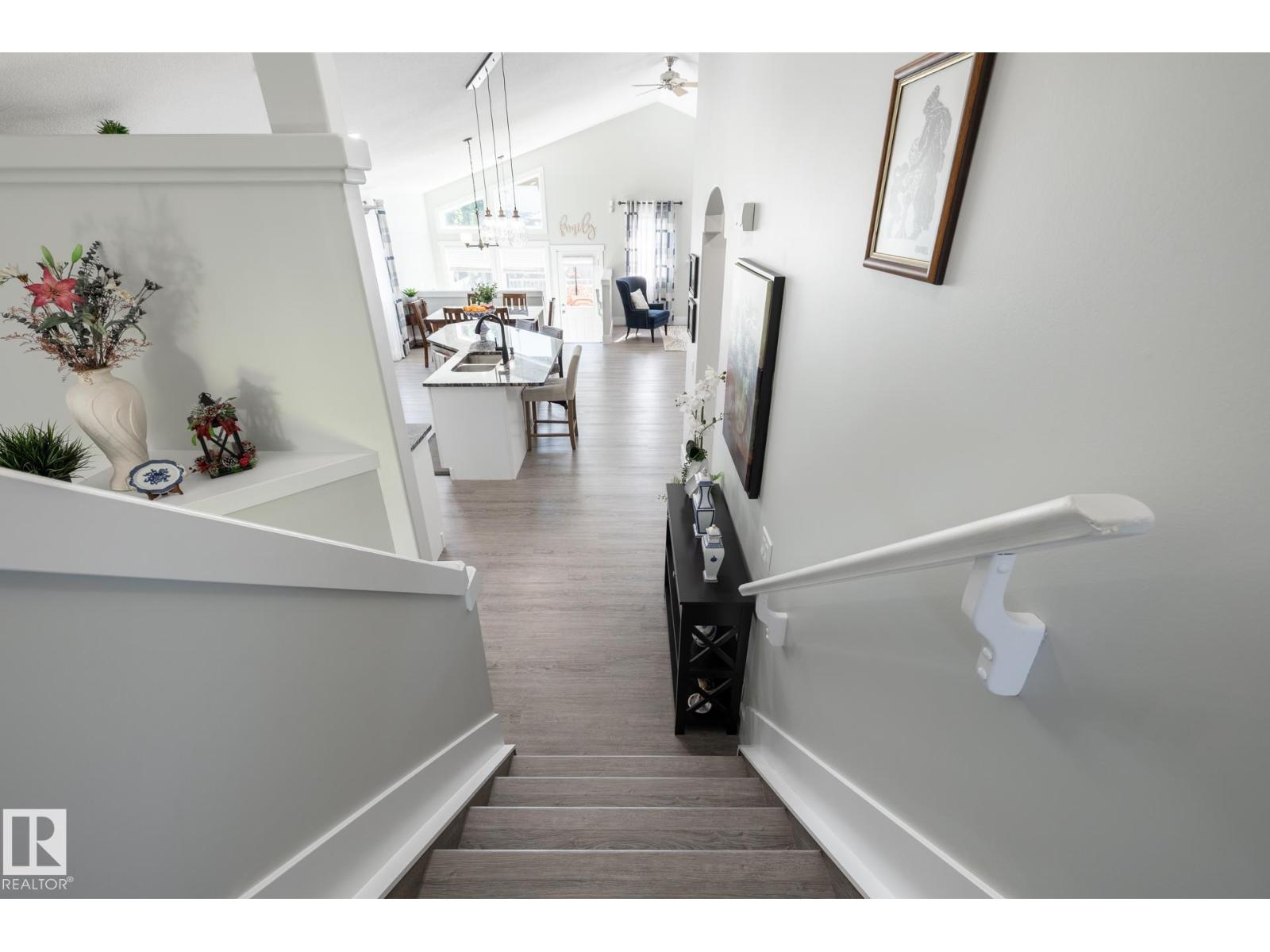 8919 176 AV NW - Image 34