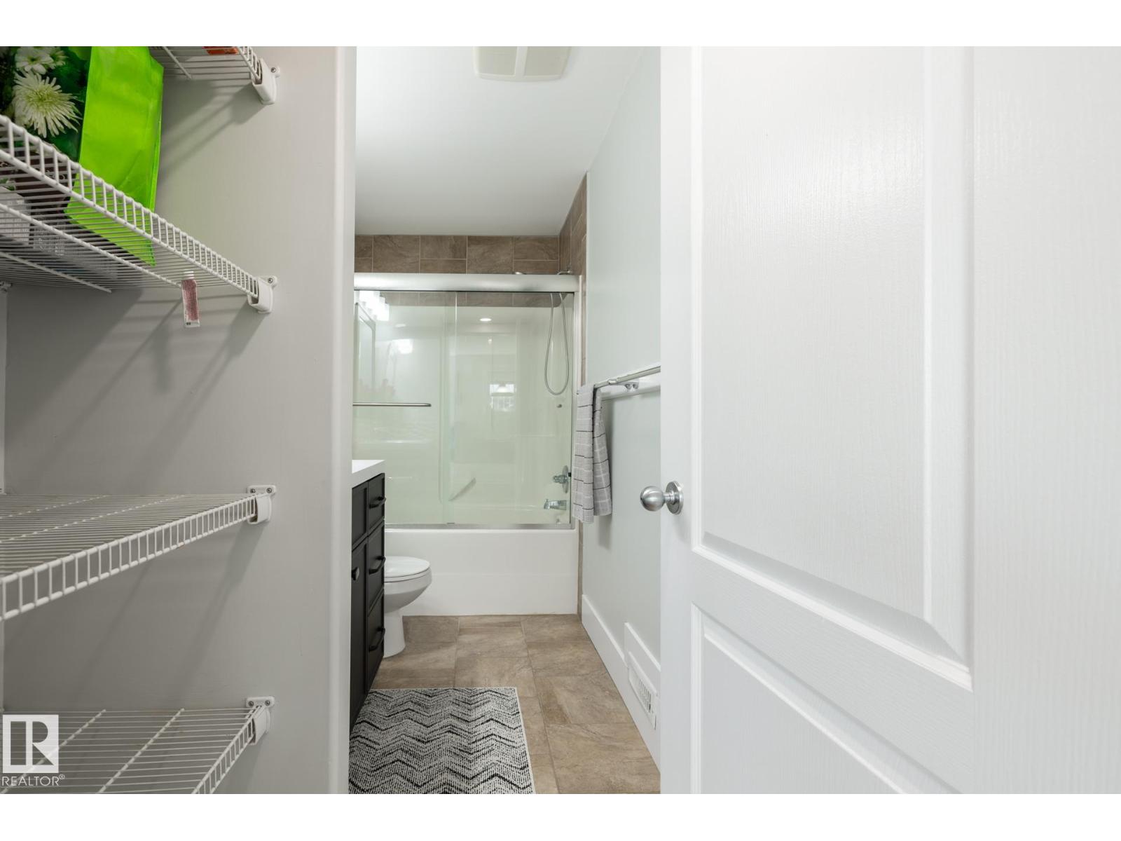 8919 176 AV NW - 49