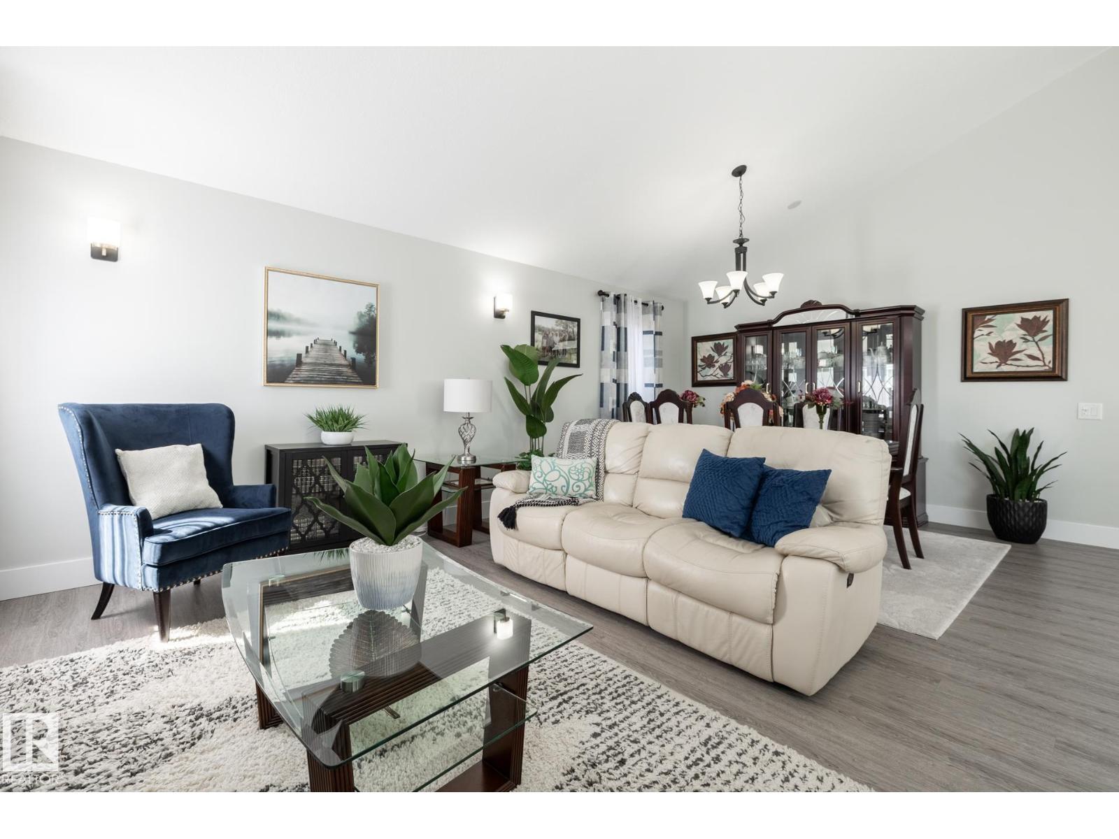 8919 176 AV NW - Image 18