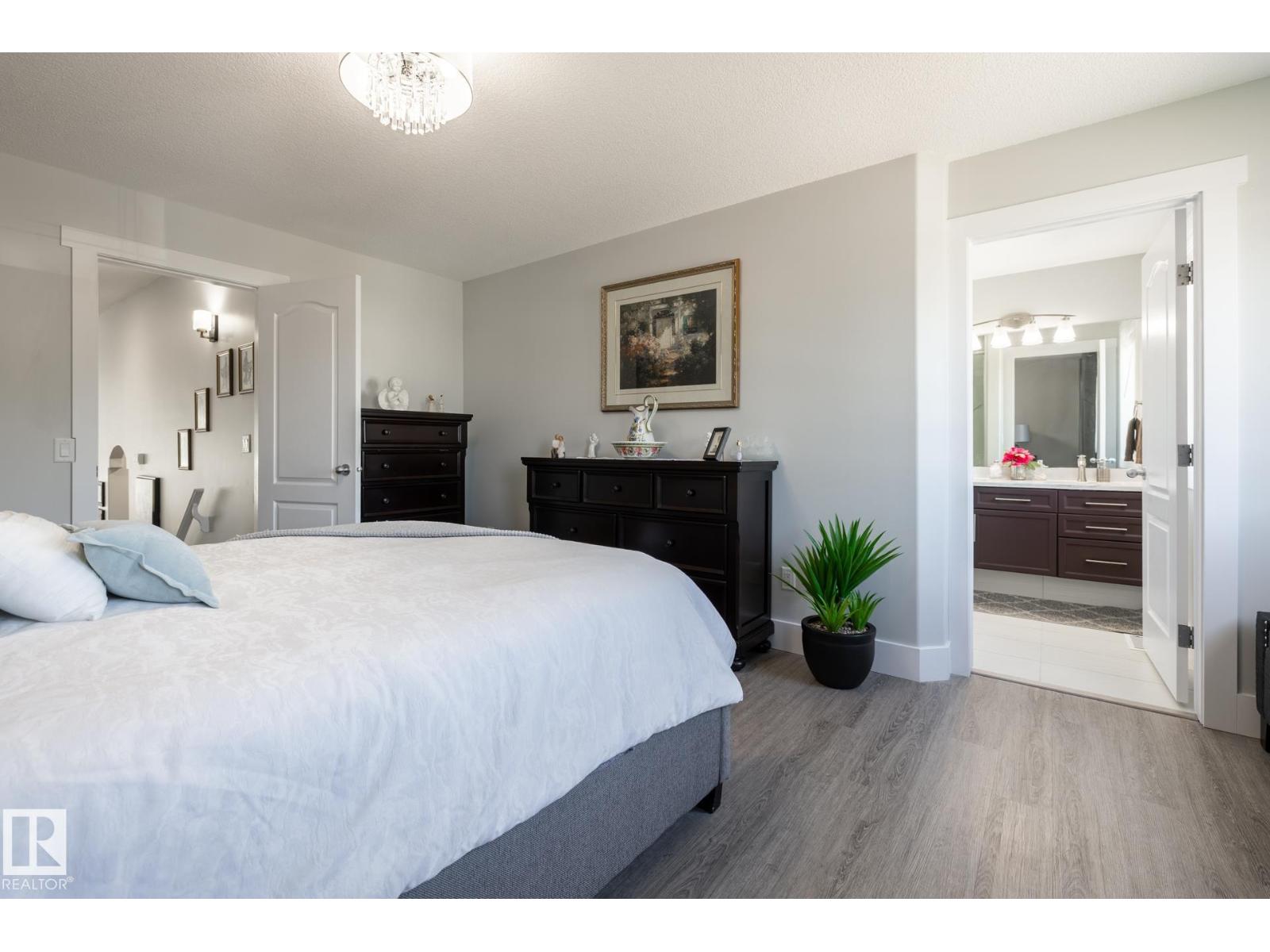 8919 176 AV NW - Image 29