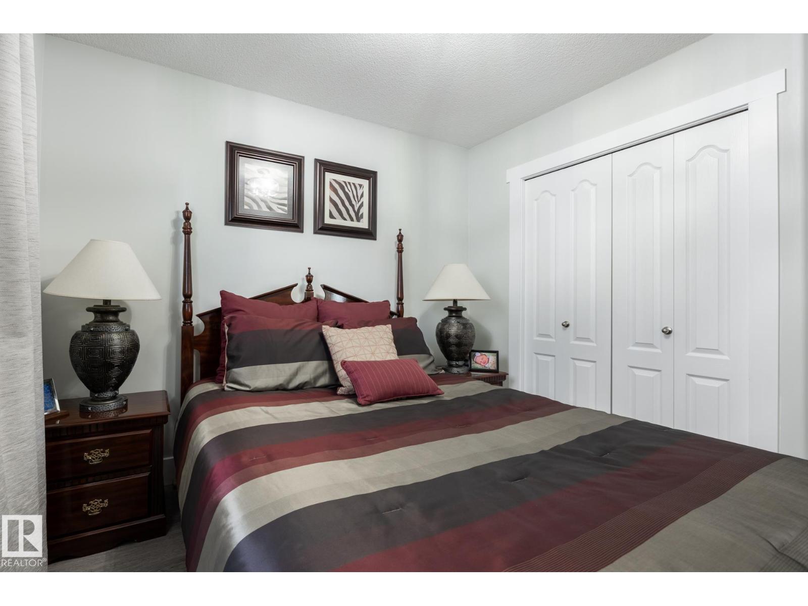 8919 176 AV NW - 36