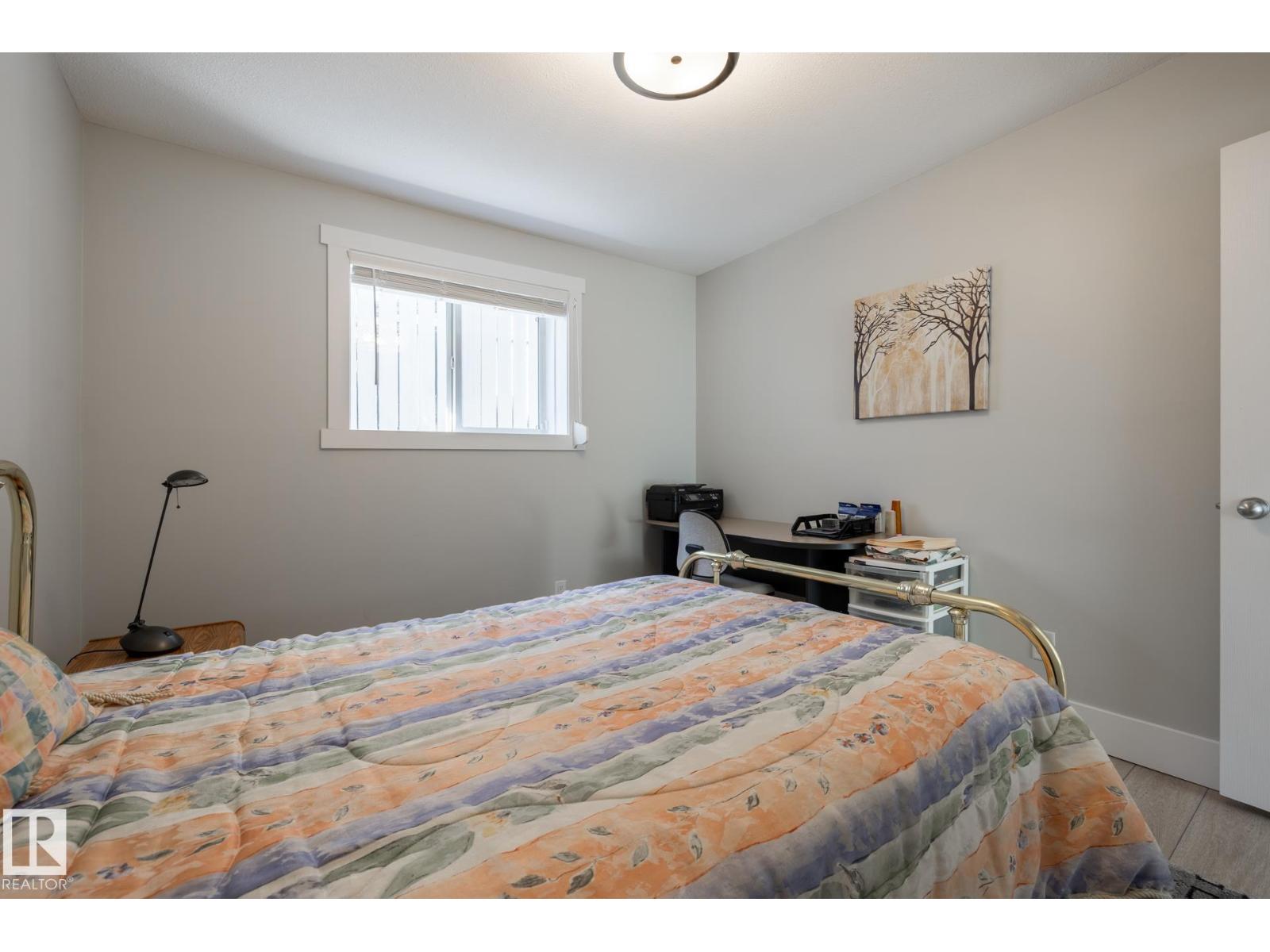 8919 176 AV NW - 45