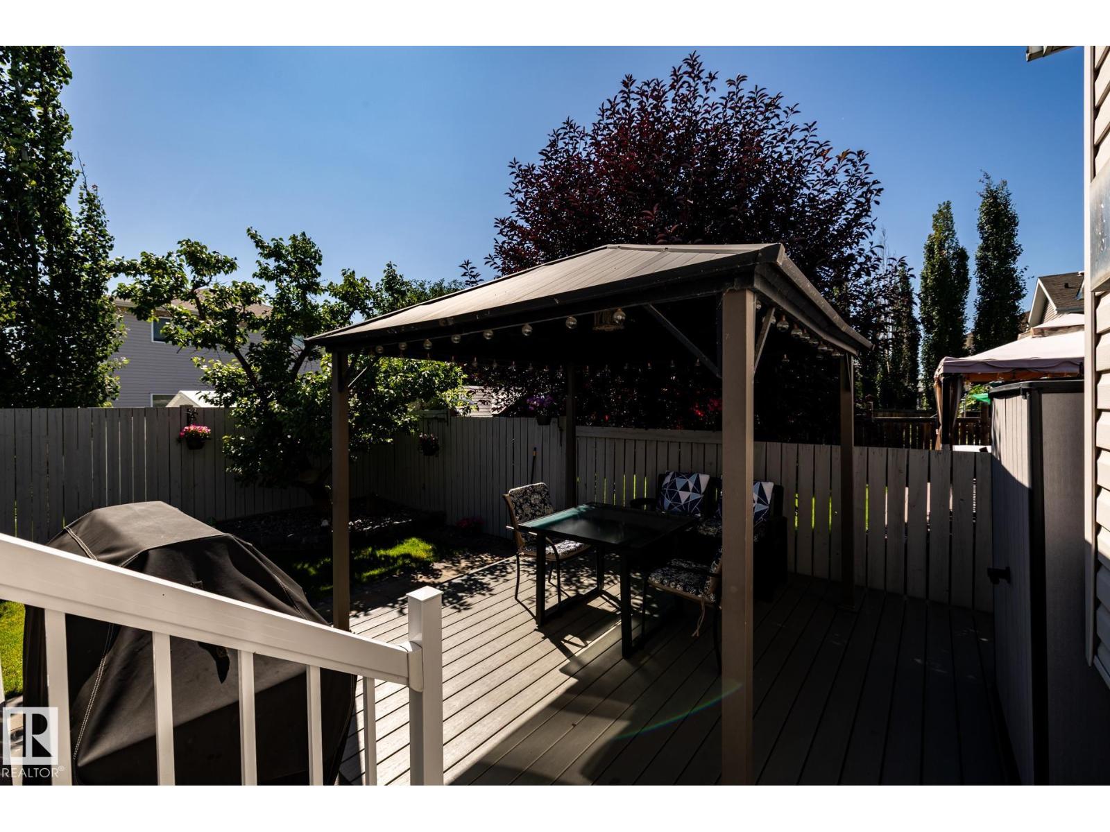 8919 176 AV NW - 54