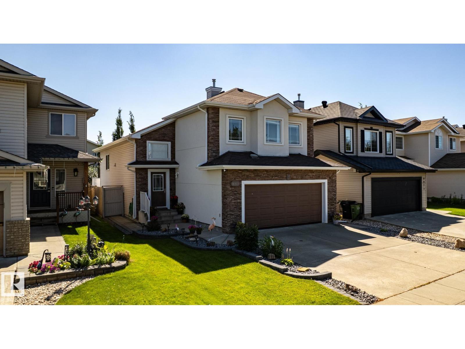 8919 176 AV NW - 61