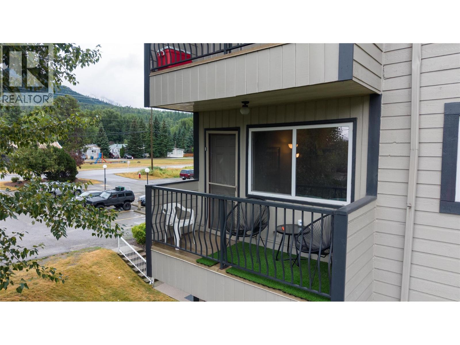 65 Cokato Road Unit# 301, Fernie