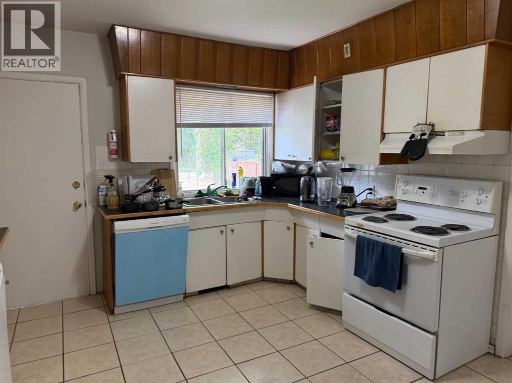 2848 24 Street NW - 7