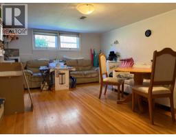 Pantry - 2848 24 Street  Nw, Calgary, AB T2M3Z3 Photo 10