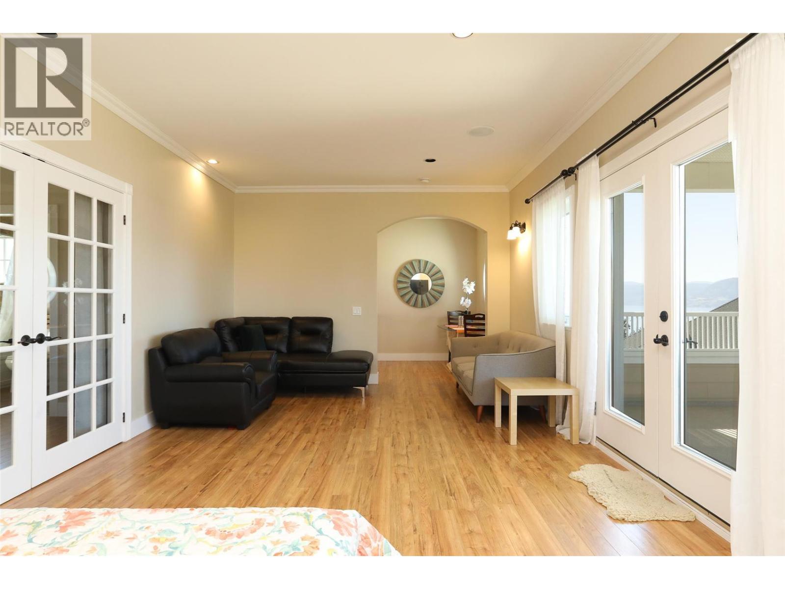 390 Quilchena Drive - Image 22