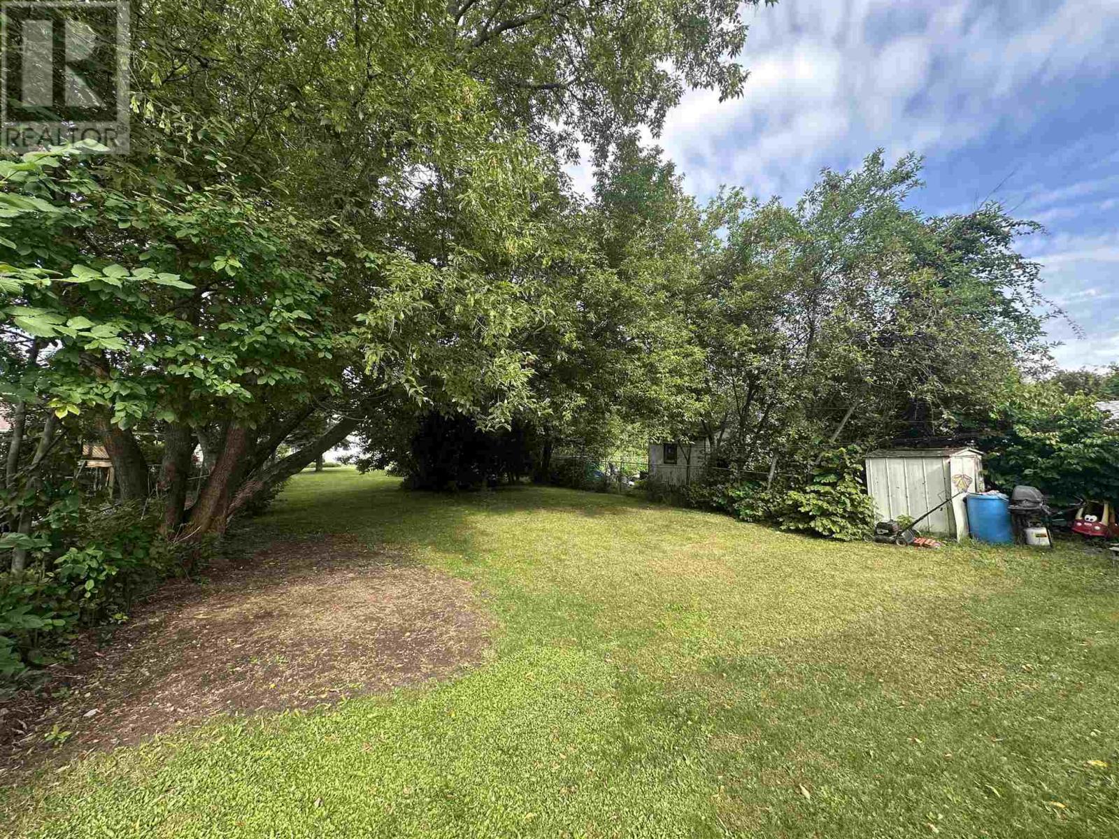 515 Morin ST - 32