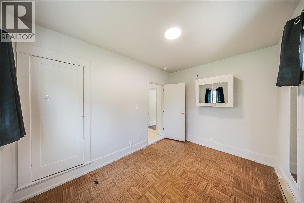 795 Binns Street, Trail