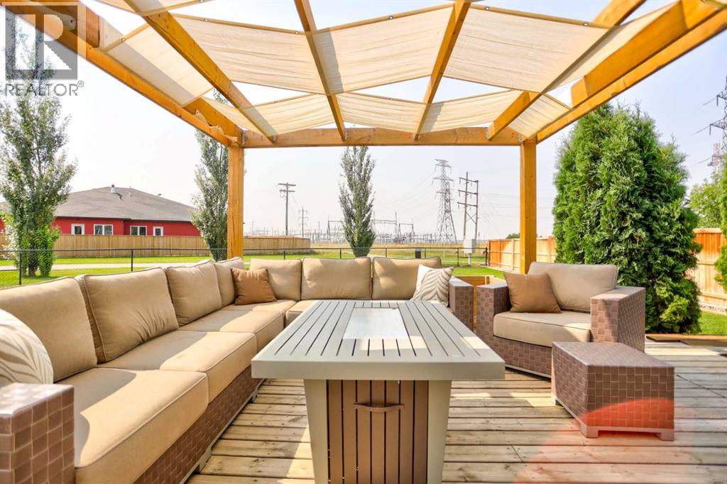 490 Mary Cameron Crescent N - Image 36