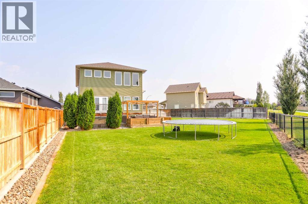 490 Mary Cameron Crescent N - Image 33