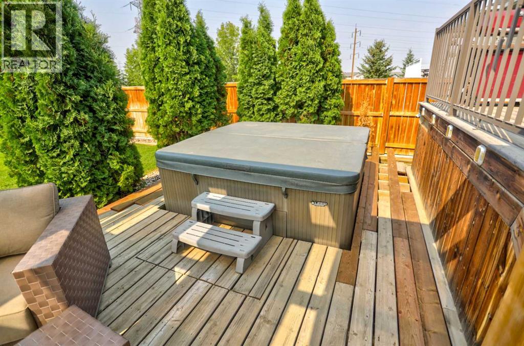 490 Mary Cameron Crescent N - Image 37