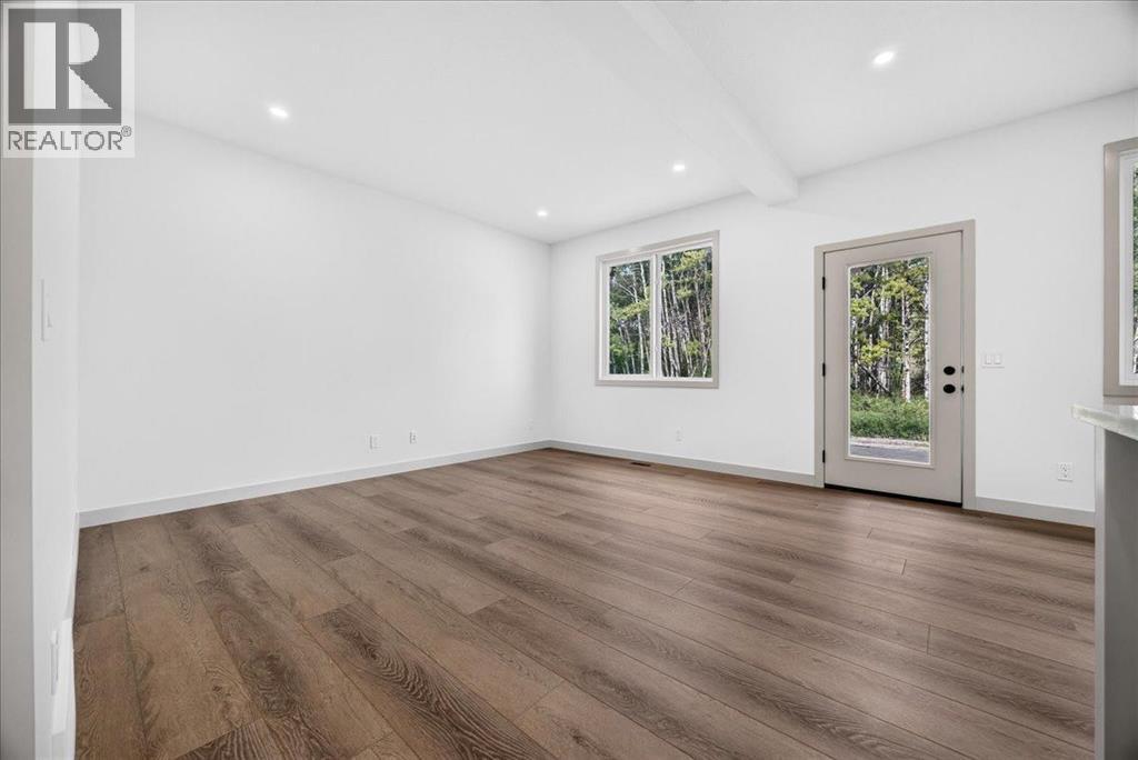 4 Valarosa Park - Image 15