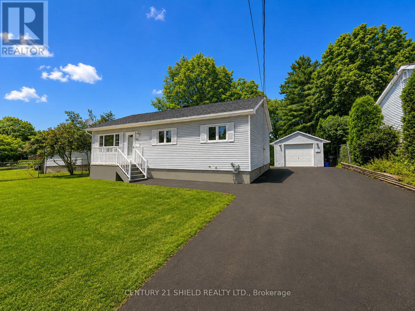 117 ELLEN AVENUE - 1
