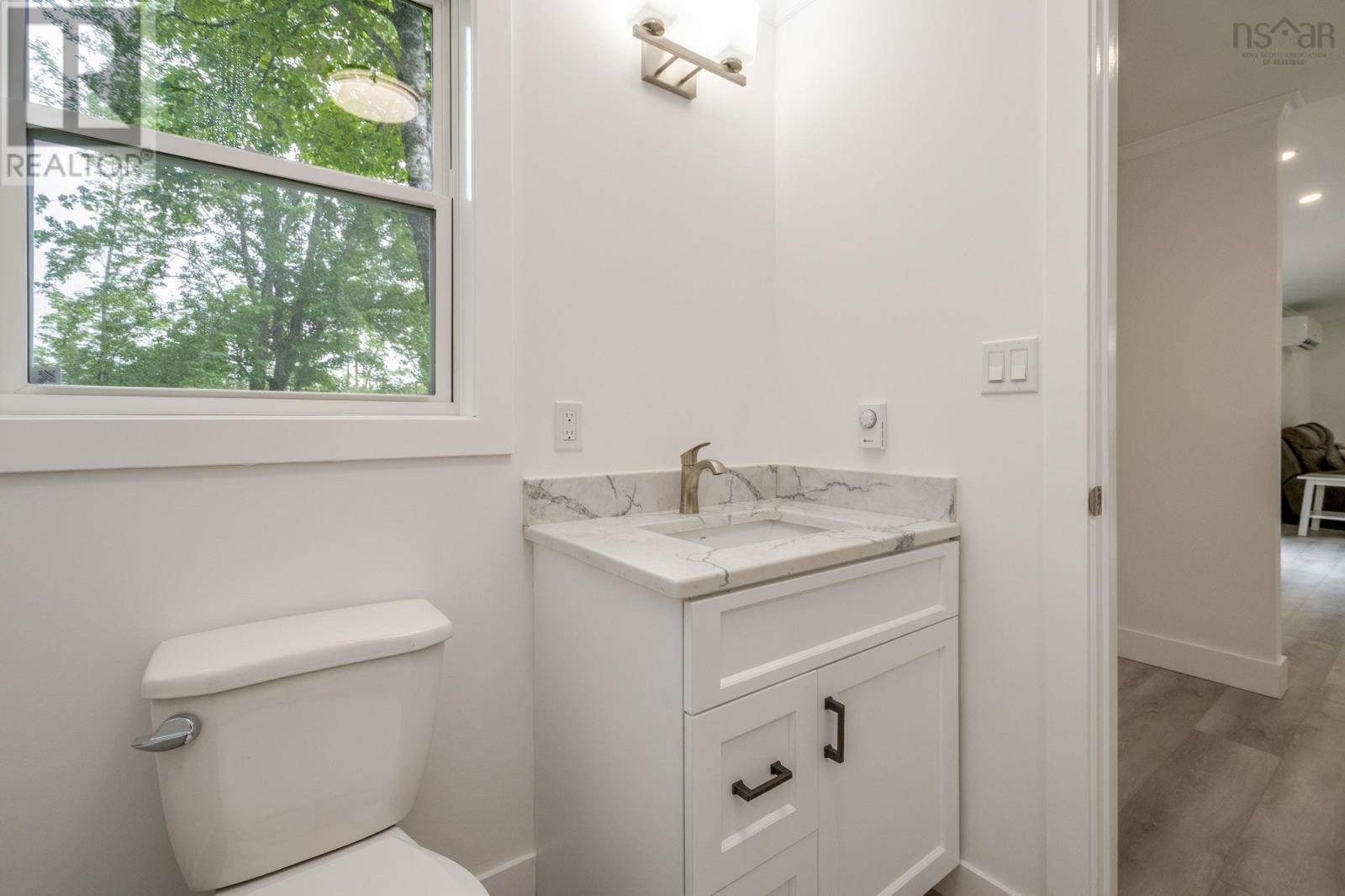 7200 Highway 6 - 15