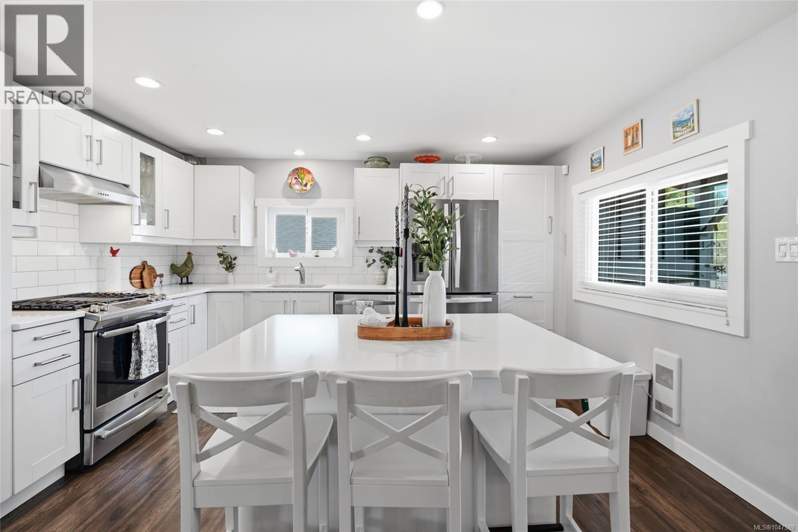 4853 Gertrude St - Image 7