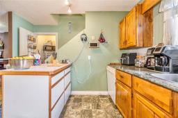 145 Edelweiss Crescent N, Winnipeg, MB R2G1Z3 Photo 16