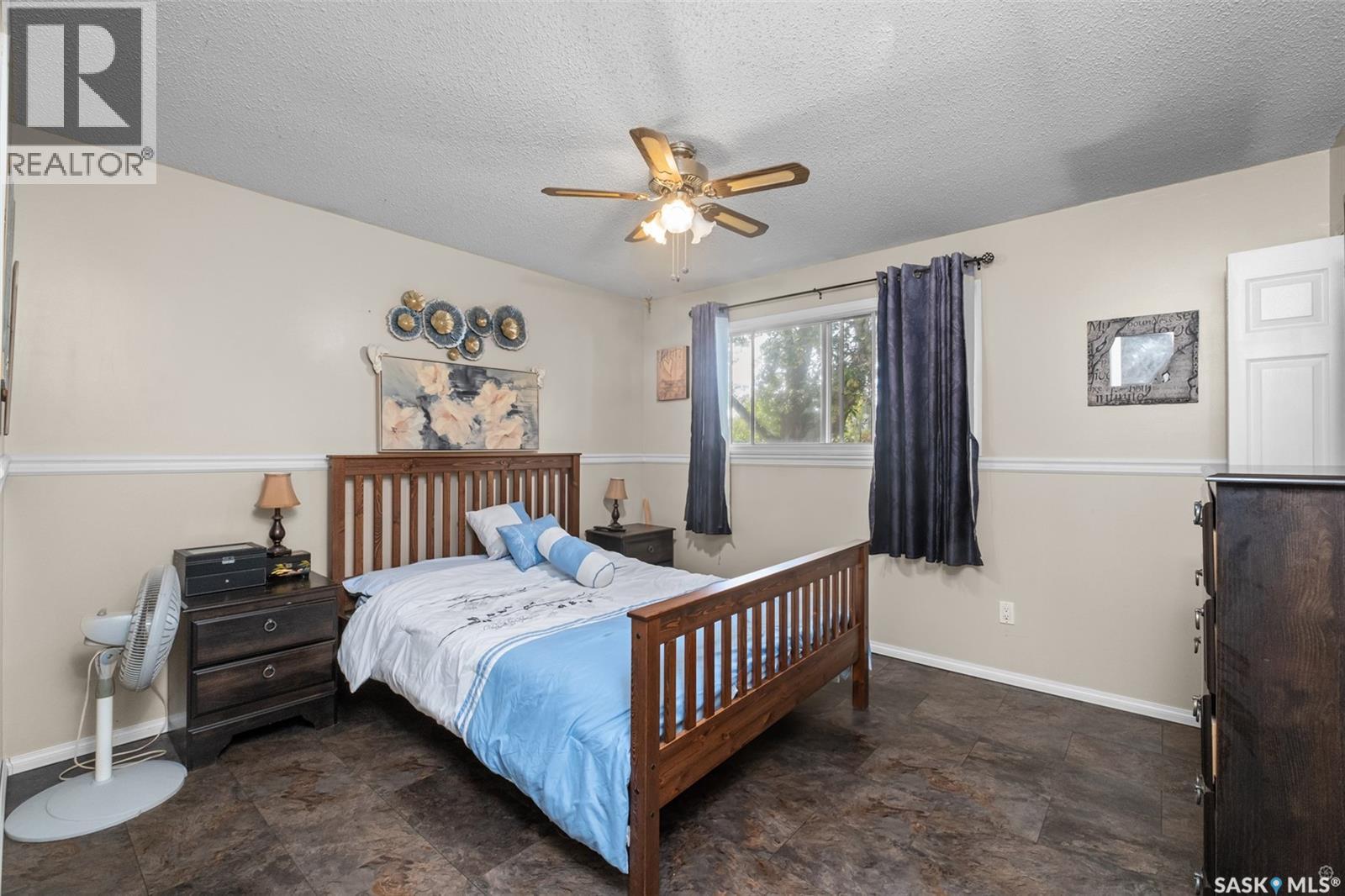 1359 River STREET E - Image 12