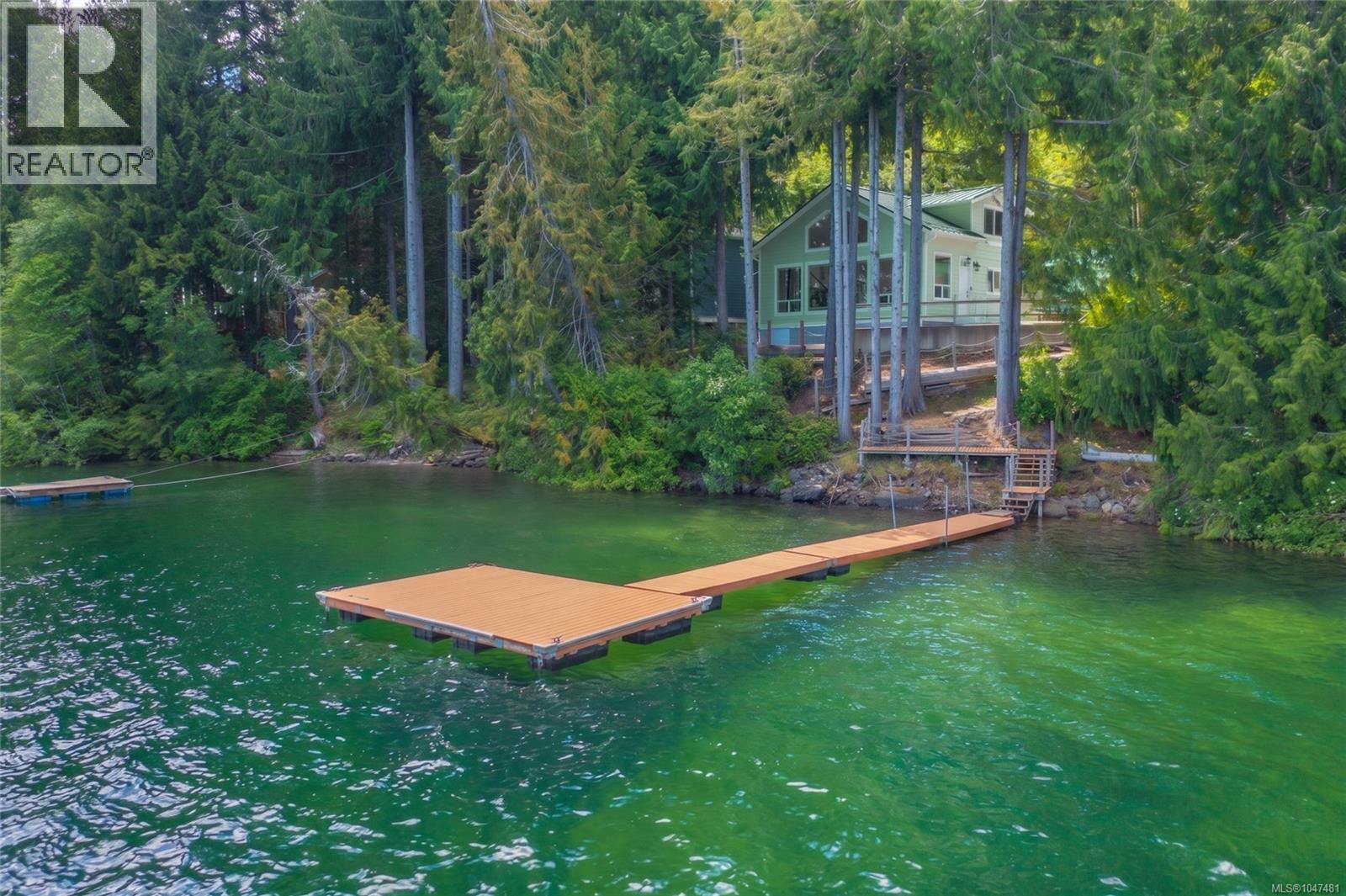 2270 South Lake Rd, Qualicum Beach