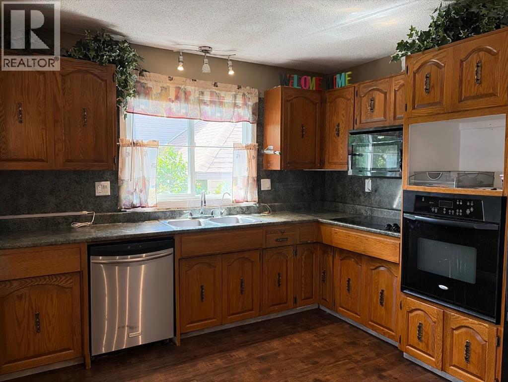 1009 Third Avenue - Image 3